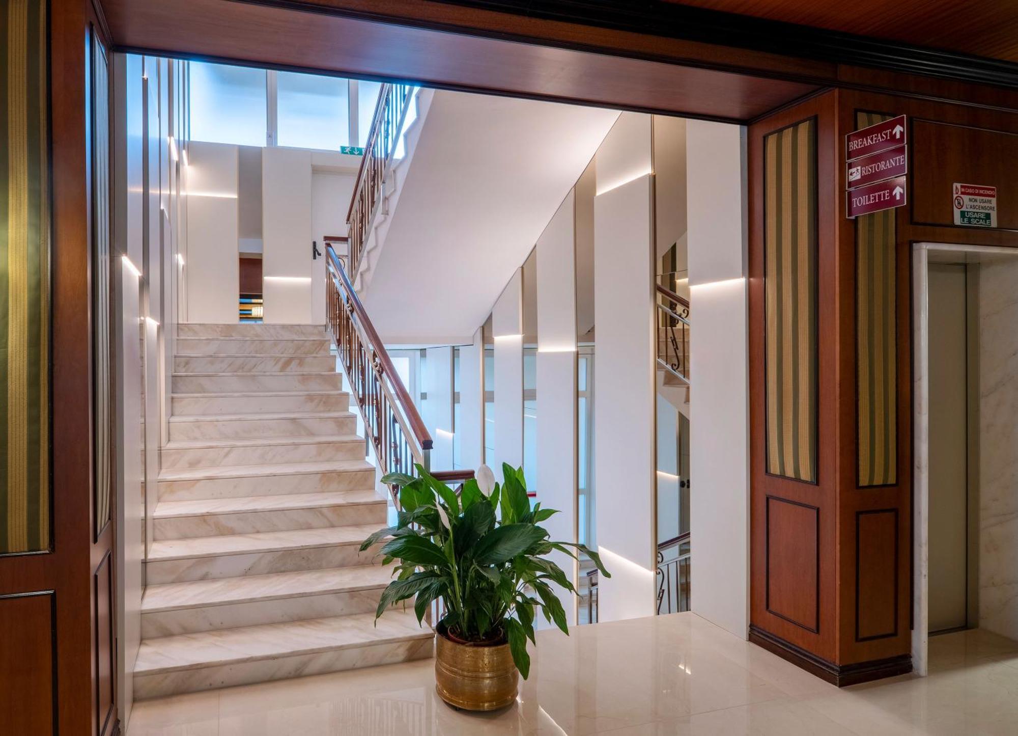 Hotel Delle Palme Lecce Zewnętrze zdjęcie
