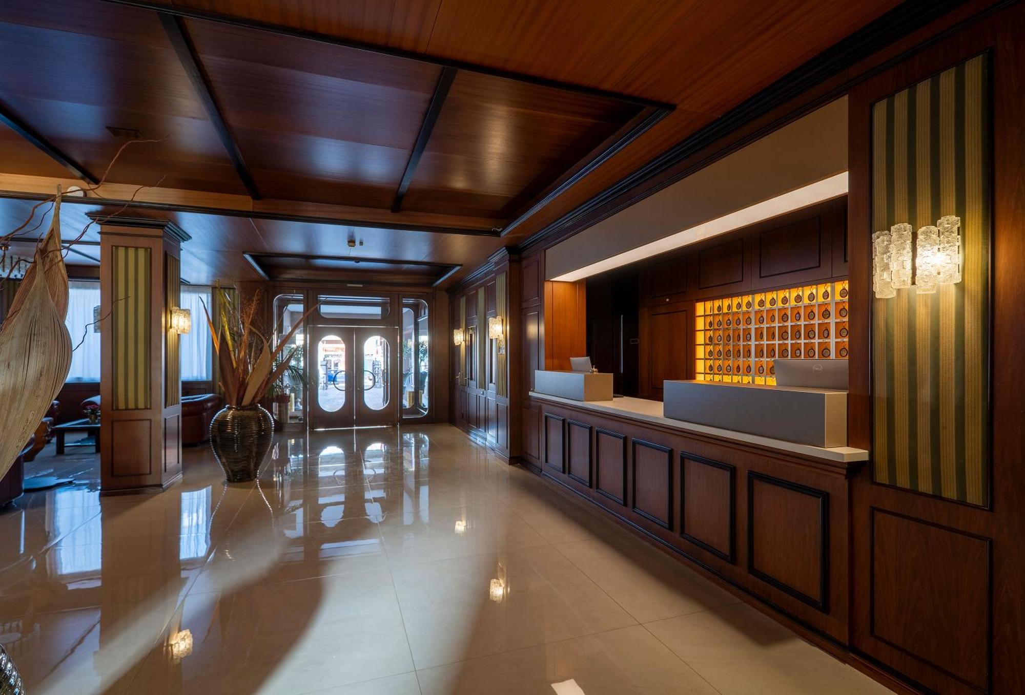 Hotel Delle Palme Lecce Zewnętrze zdjęcie