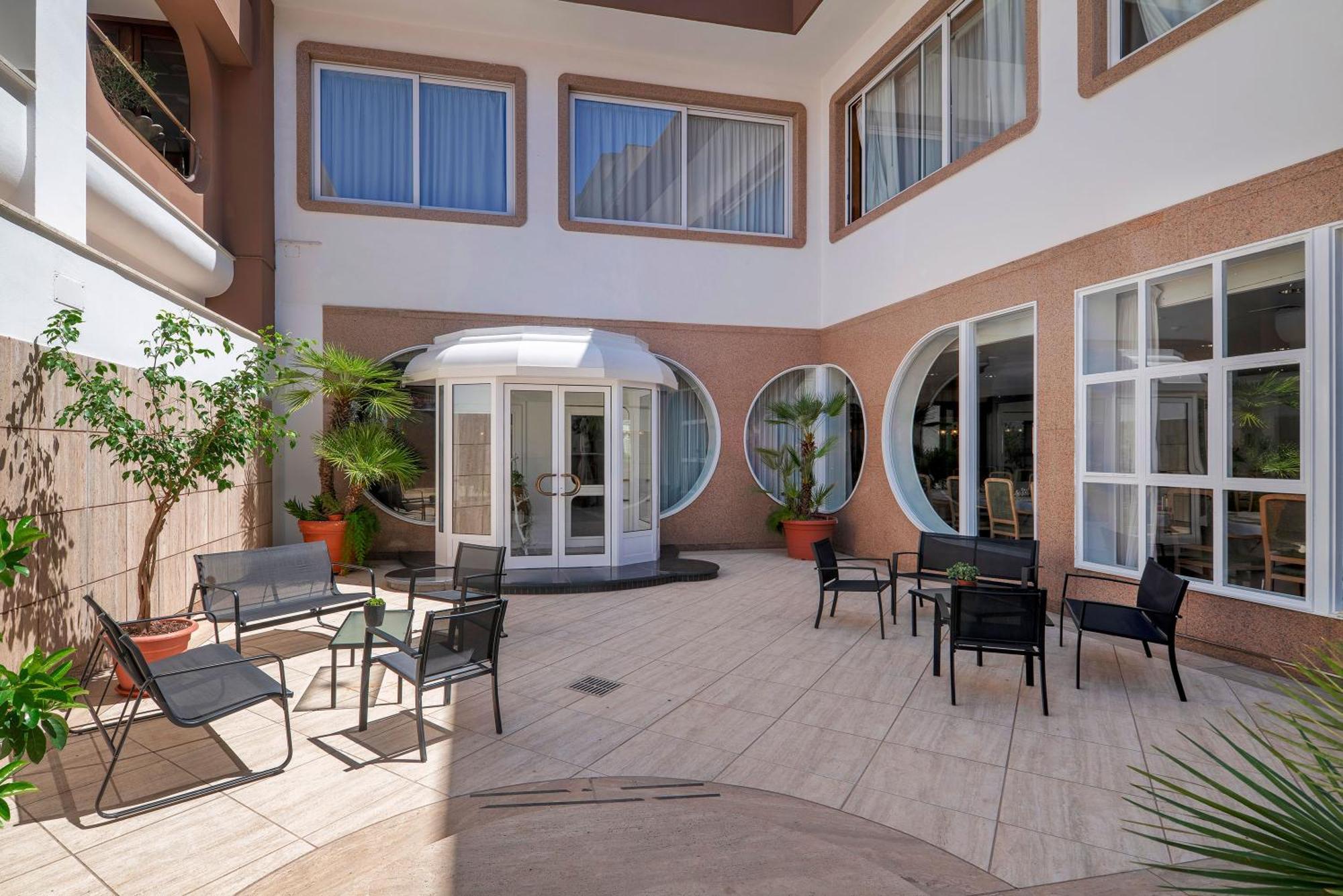 Hotel Delle Palme Lecce Zewnętrze zdjęcie